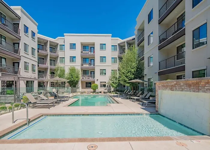 Serene 1br Uptown Biltmore Gym Pool Parking Wd Apartment Phoenix