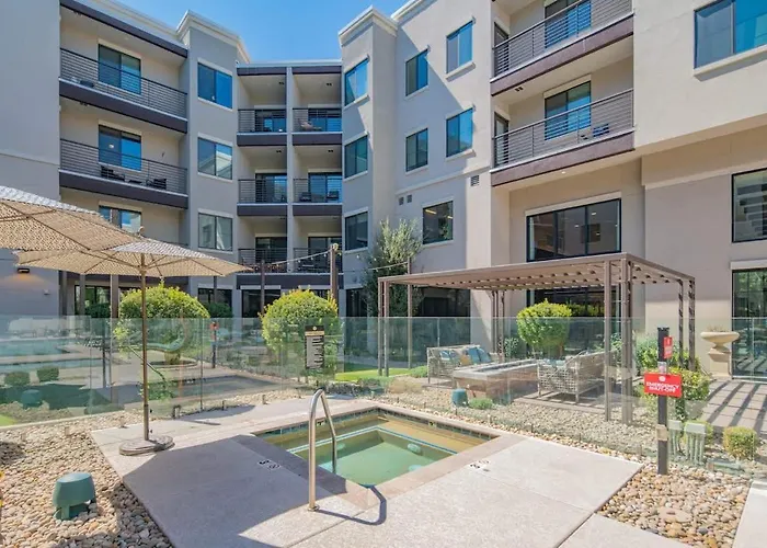 Apartment Serene 1br Uptown Biltmore Gym Pool Parking Wd *