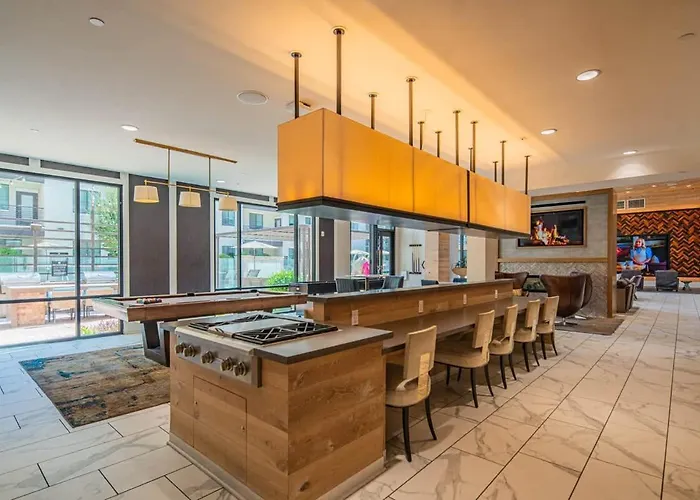 Serene 1br Uptown Biltmore Gym Pool Parking Wd Apartment Phoenix