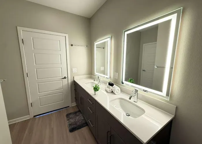 Apartment Serene 1br Uptown Biltmore Gym Pool Parking Wd *